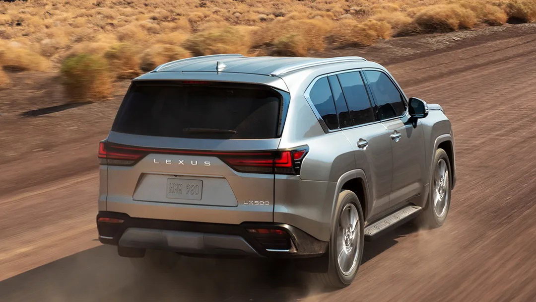 В 1,5 раза дороже Land Cruiser 300: стали известны украинские цены и комплектации нового Lexus LX